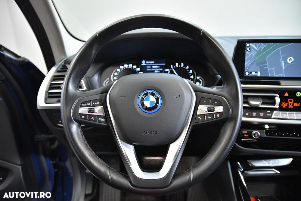 BMW X3 xDrive30e AT PHEV - 16
