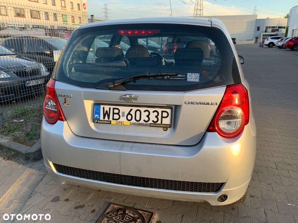 Chevrolet Aveo 1.2 16V Base / Classic - 3