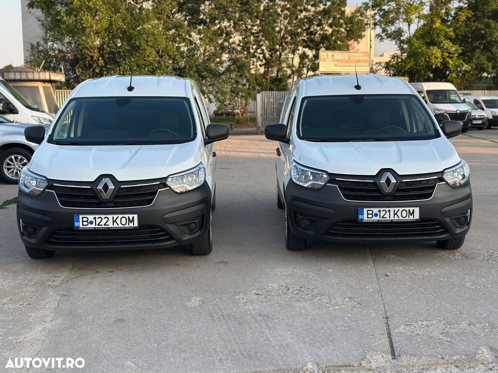 Renault Expres garantie producator 2028 - 3