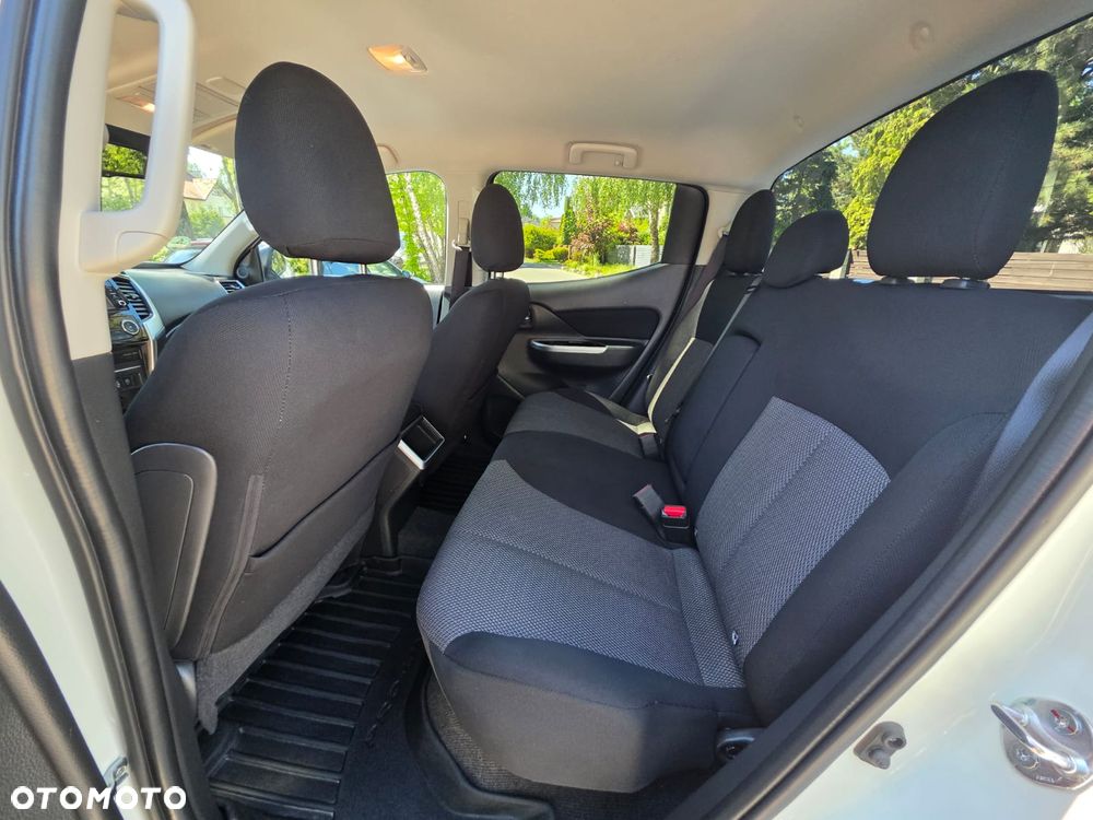 Mitsubishi L200 2.2 d DC Intense - 24