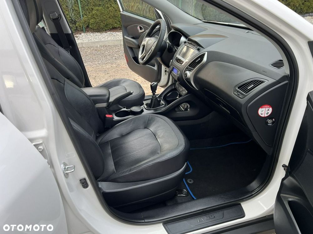 Hyundai ix35 - 13