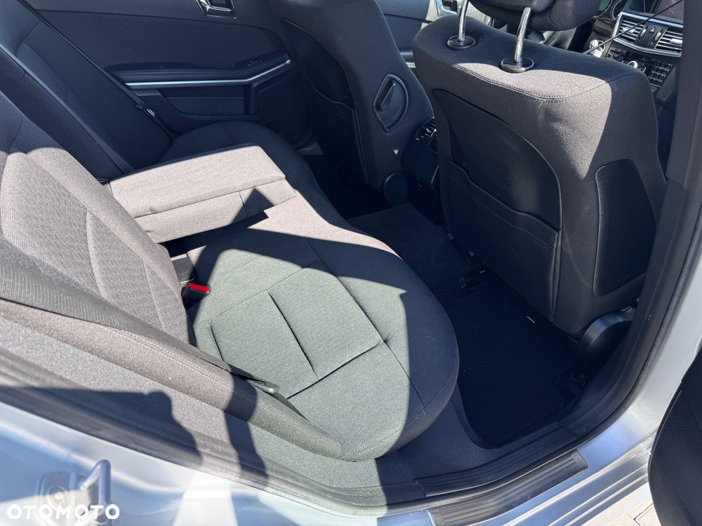Mercedes-Benz Klasa E 220 CDI Automatik Elegance - 31