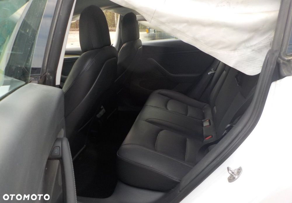 Tesla Model 3 - 19