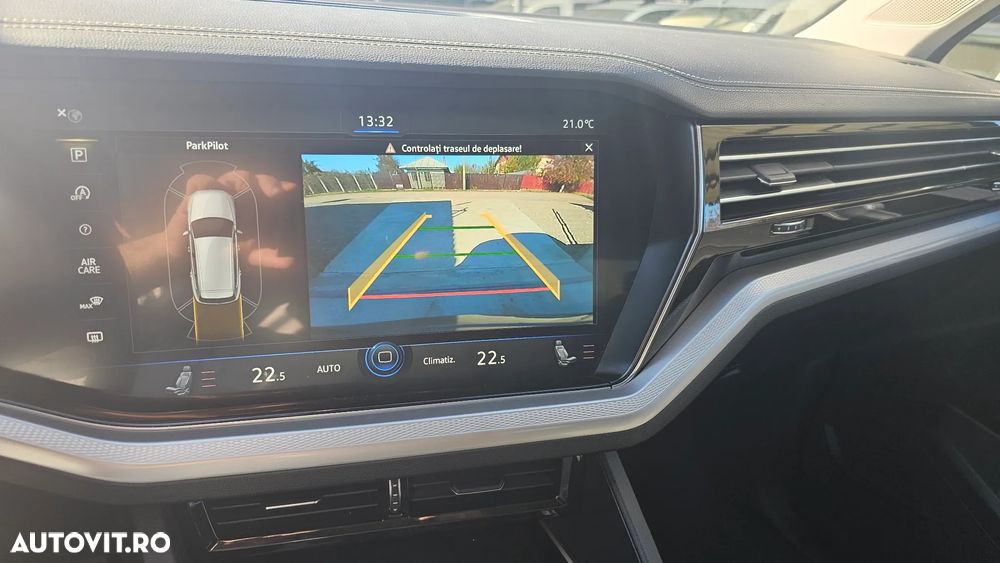 Volkswagen Touareg - 23