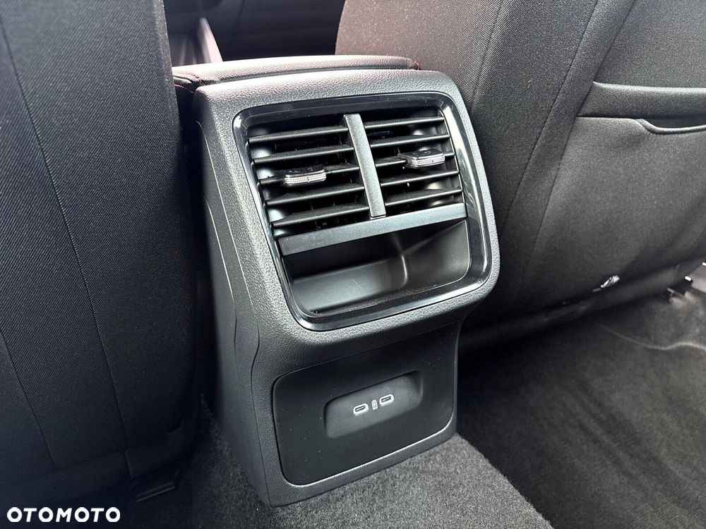 Skoda Octavia 2.0 TSI RS DSG - 34