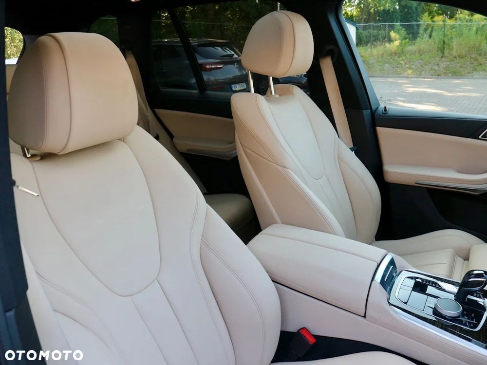 BMW X5 xDrive40i - 19