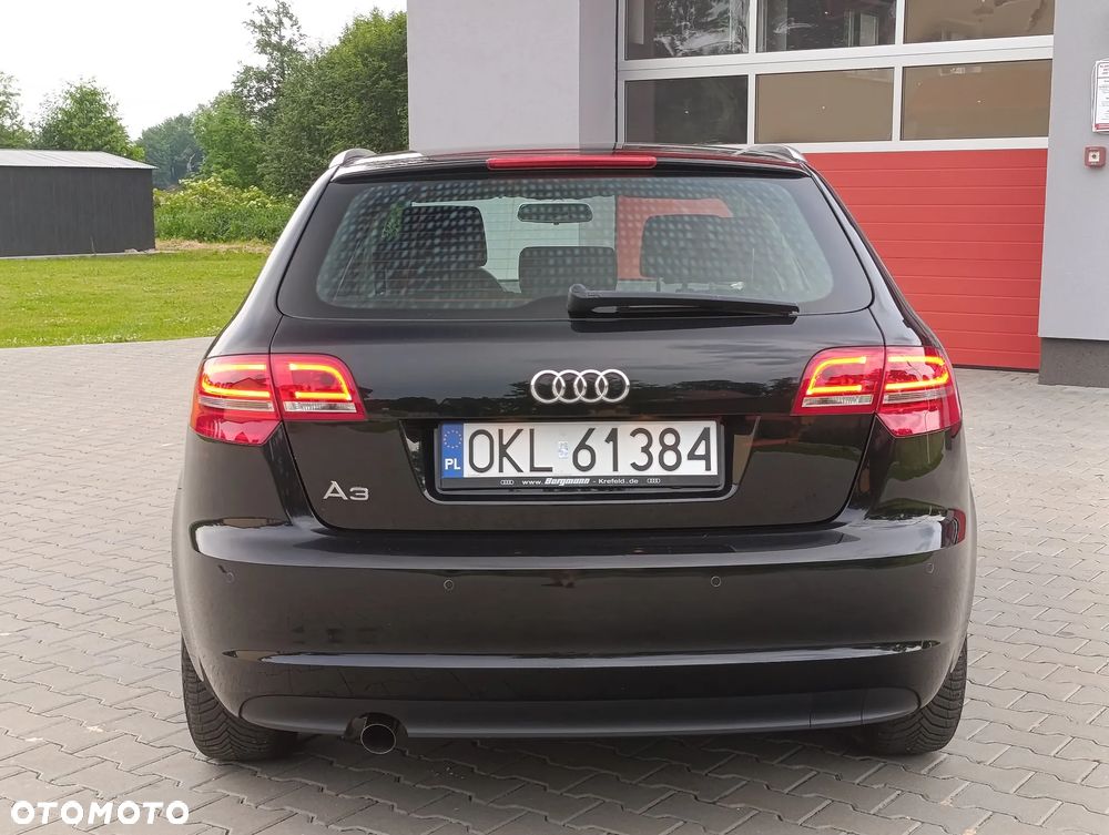 Audi A3 Sportback 1.6 TDI S tronic Attraction - 14