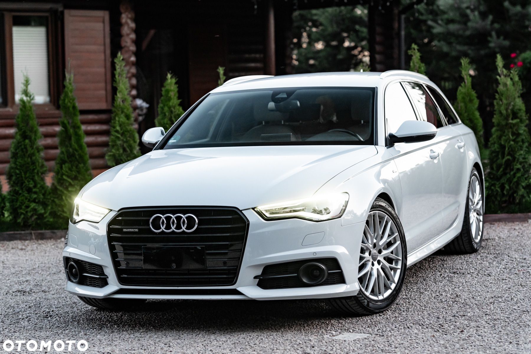 Audi A6 Avant 3.0 TDI quattro S tronic - 1