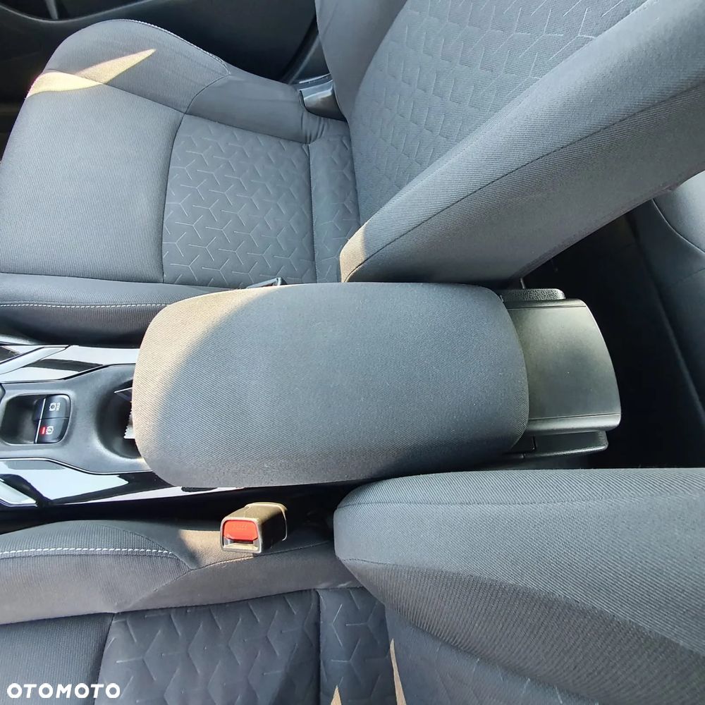 Toyota Corolla ver-1-8-hybrid-comfort - 19
