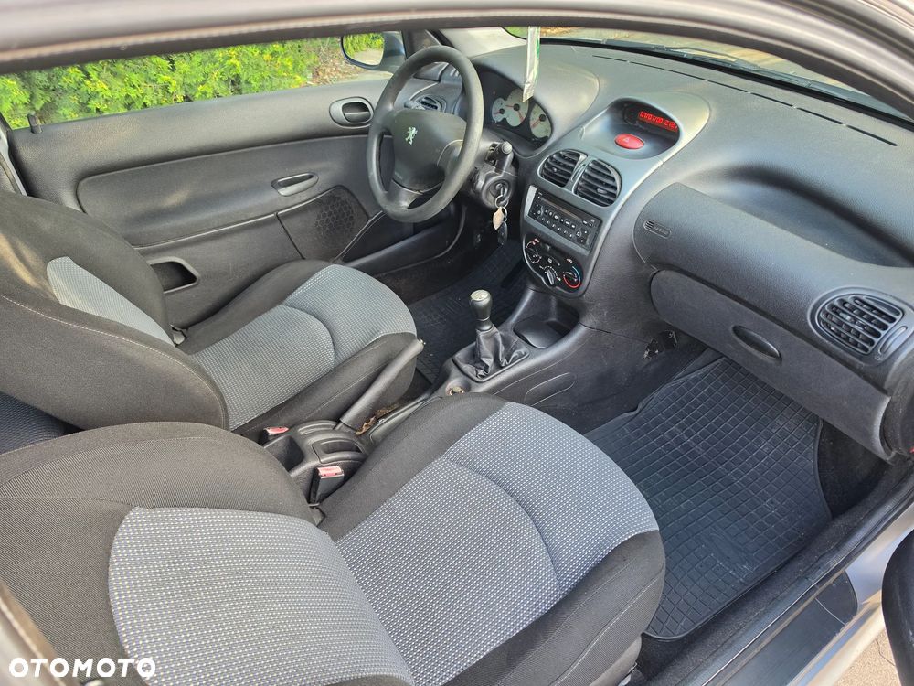 Peugeot 206 1.1 XR - 5