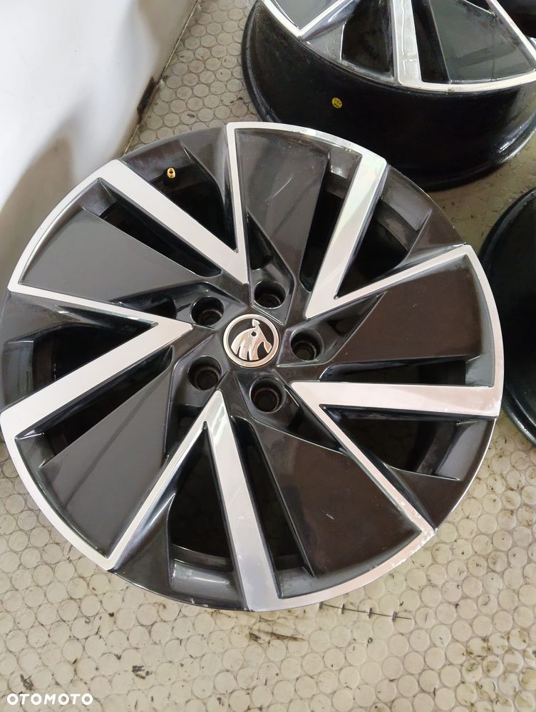 5E3601025AD felga  kolo 7.5Jx18 ET48 Skoda octavia IV czesci - 6