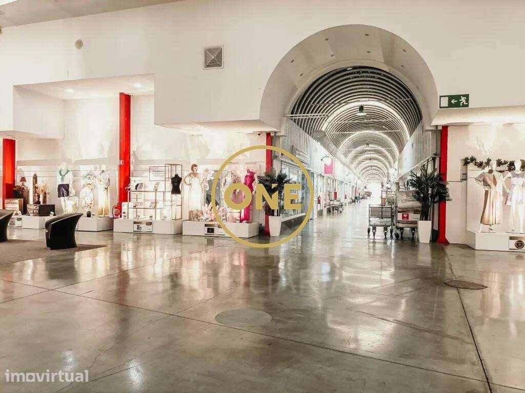 Loja com RENTABILIDADE de 8%/ANO | Hiper Porto Alto, Samora Correia - Grande imagem: 2/9