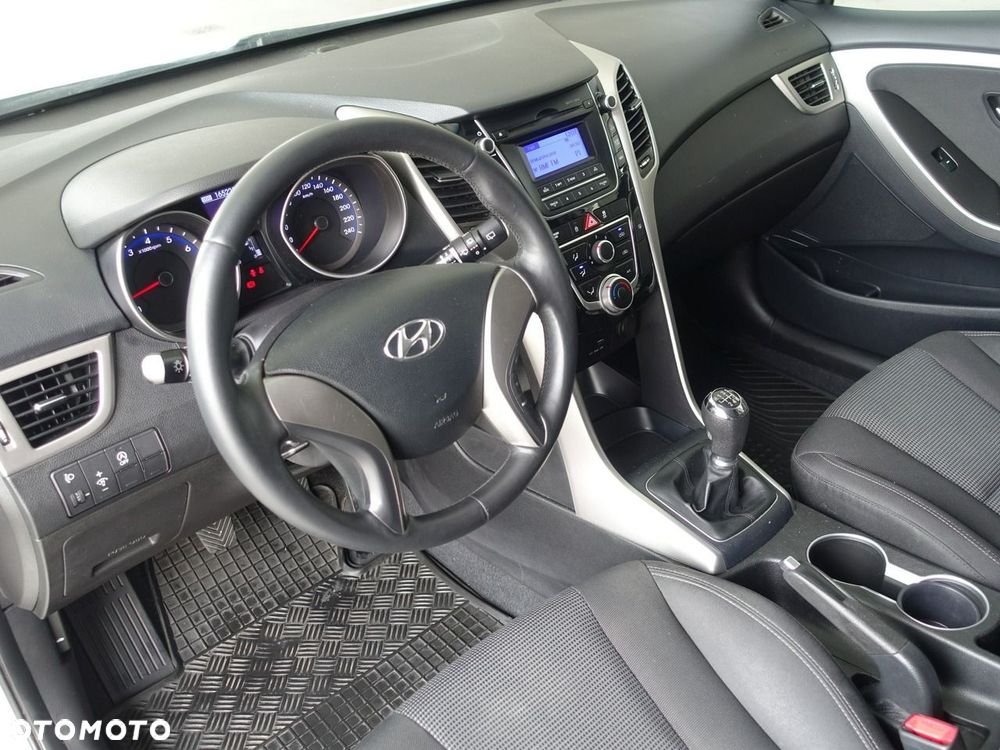Hyundai i30 1.4 Comfort - 13