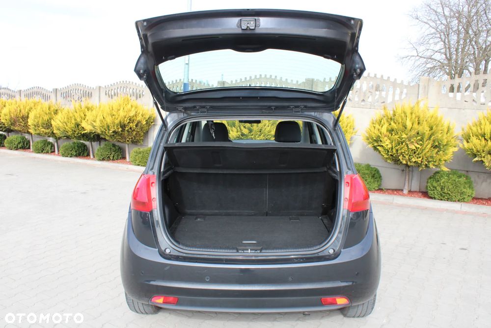 Kia Venga 1.4 CVVT Vision - 31