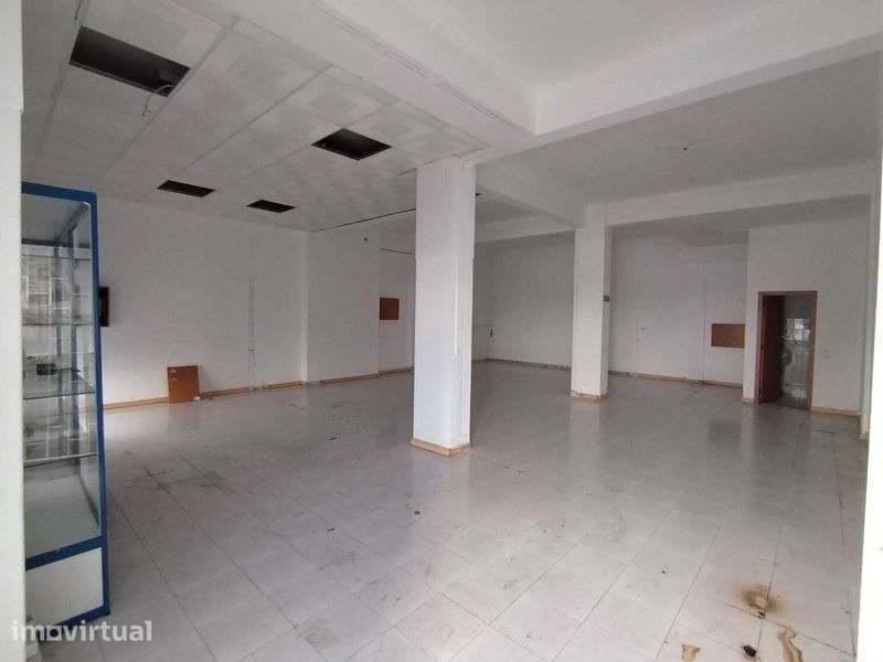 Vende-se Loja em Amora - Grande imagem: 4/4