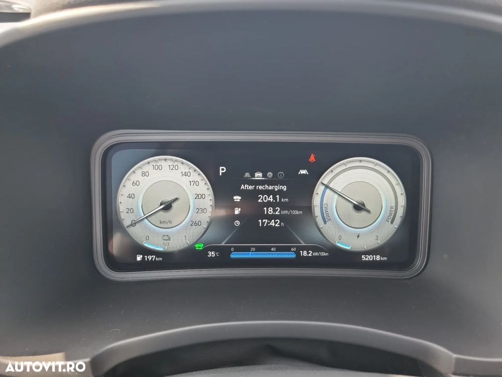 Hyundai KONA - 11