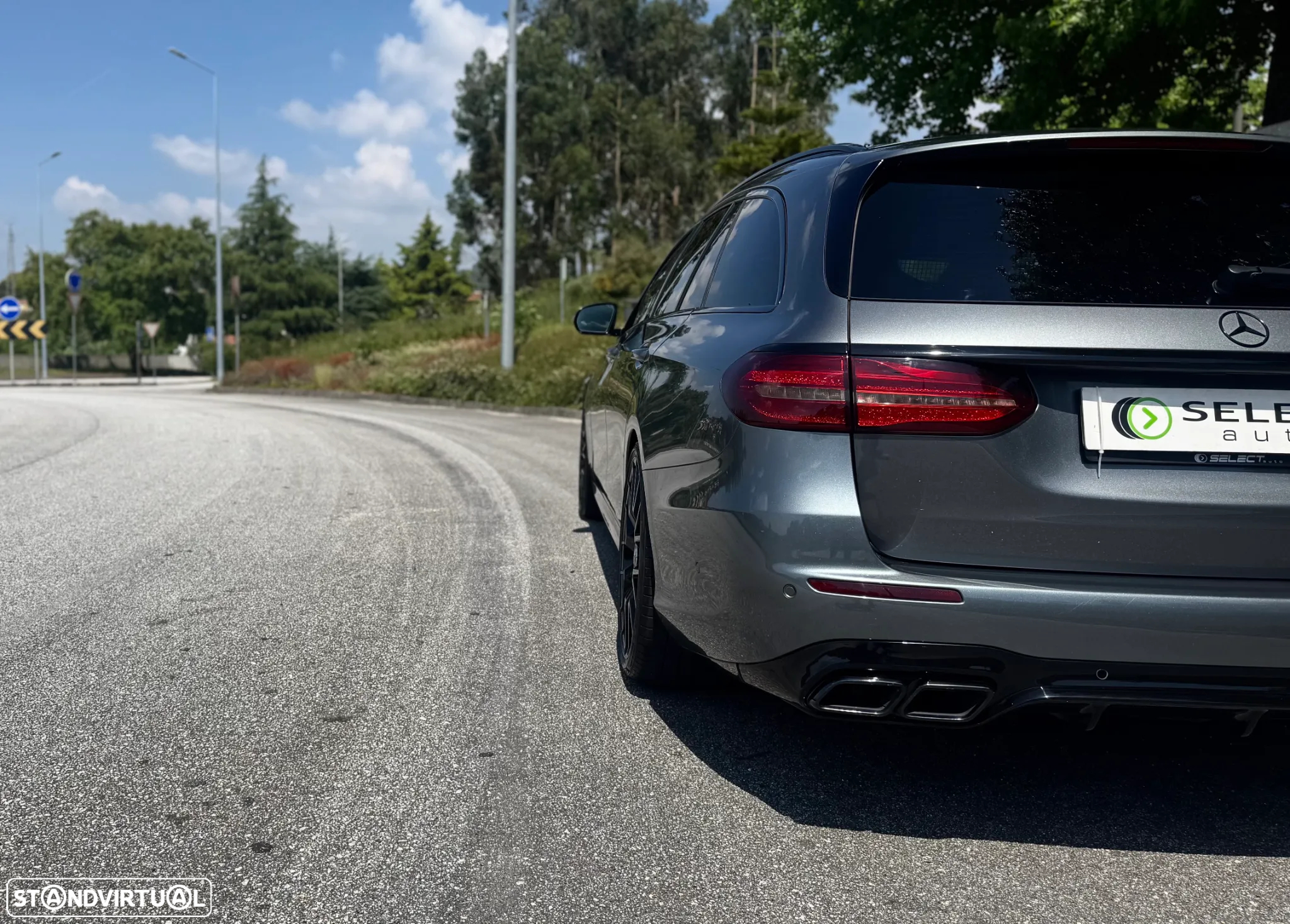 Mercedes-Benz E 220 d AMG Line - 10