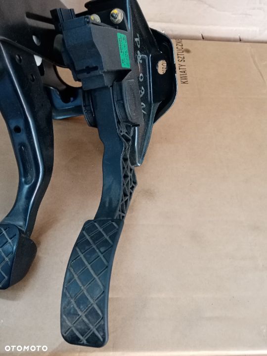 Pedały pedał hamulca gazu potencjometr VW Polo 9N 1.2 - 3