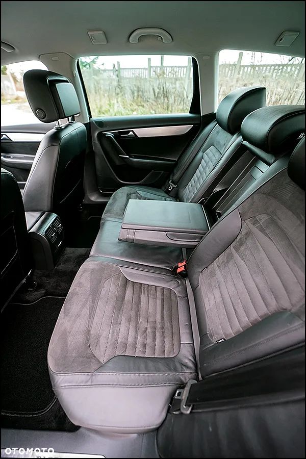 Volkswagen Passat - 8