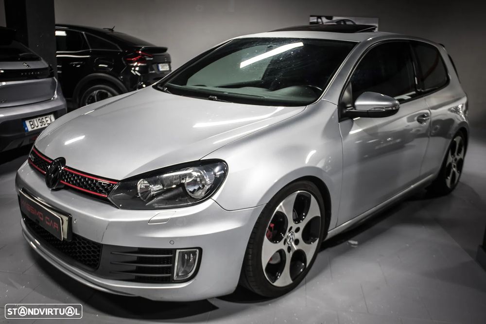 VW Golf 2.0 GTI DSG - 2