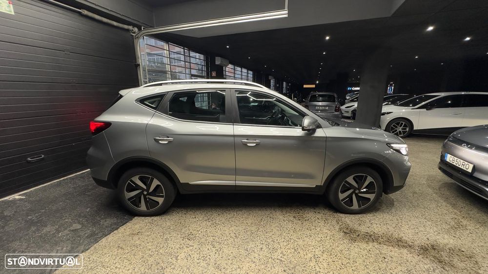 MG ZS EV 72.6 kWh Luxury - 8