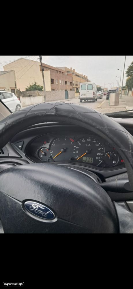 Ford Focus - 6