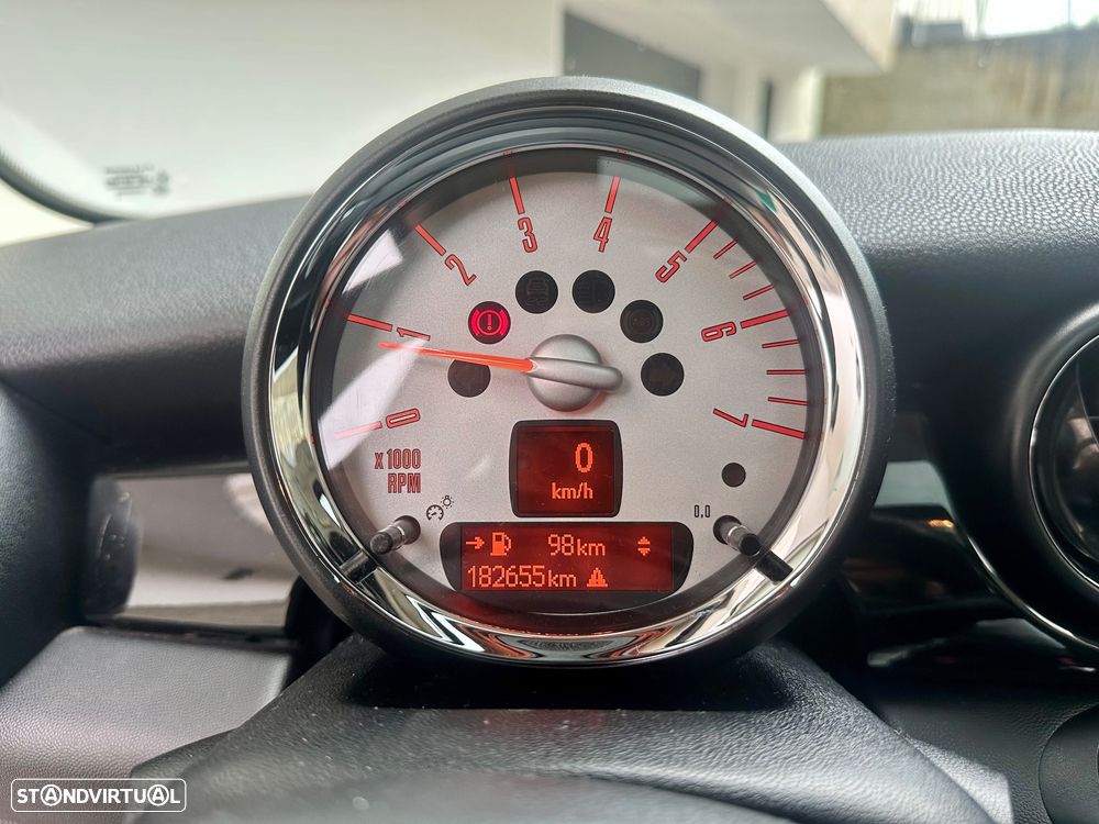 MINI 3 Portas Cooper D - 11