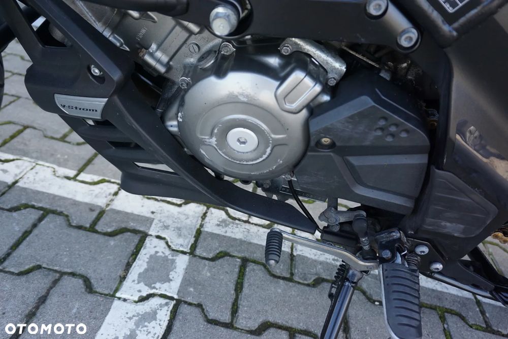 Suzuki V-STROM - 8