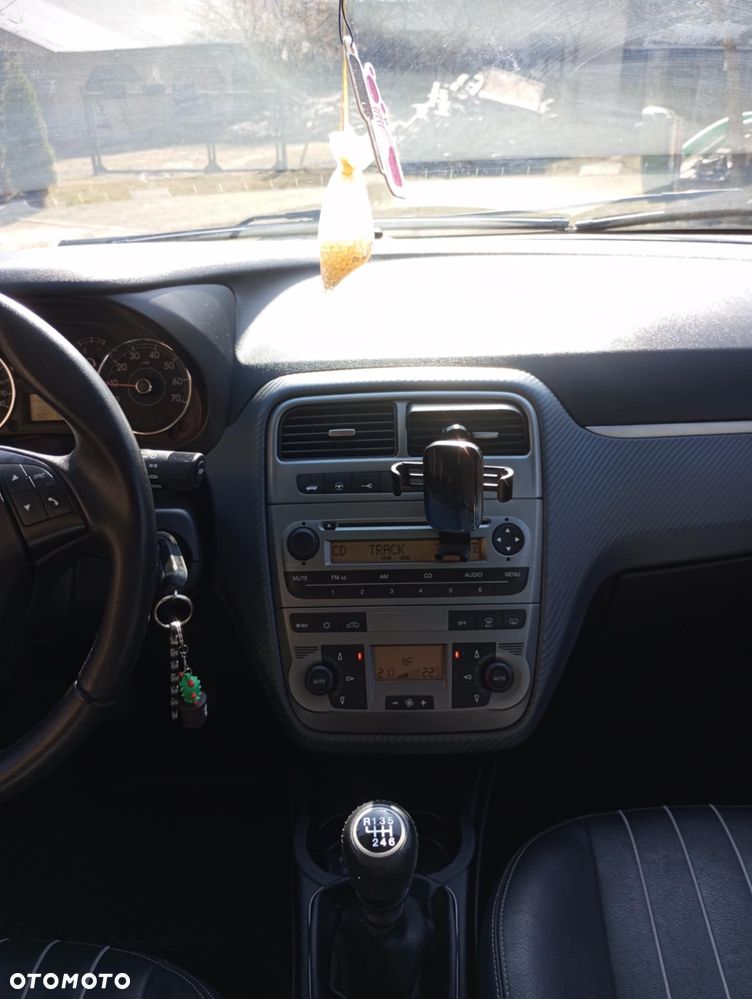 Fiat Grande Punto - 6