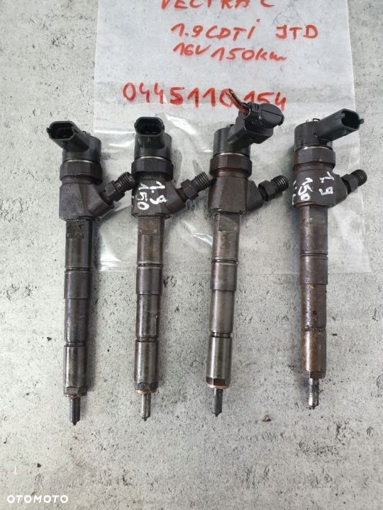 KOMPLET WTRYSKIWACZY VECTRA C 1,9CDTI 0445110154 - 3