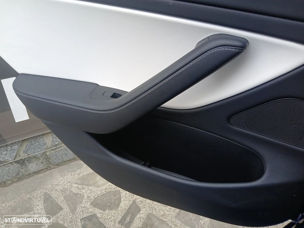 Tesla Model 3 Performance Dual Motor AWD - 21