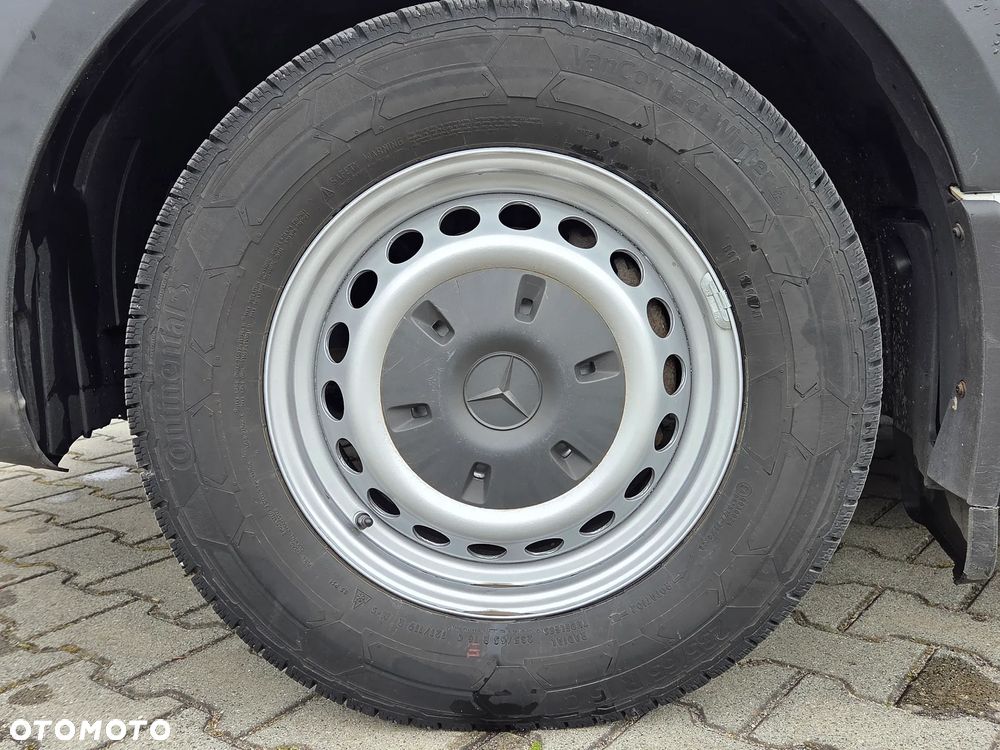 Mercedes-Benz Sprinter - 9