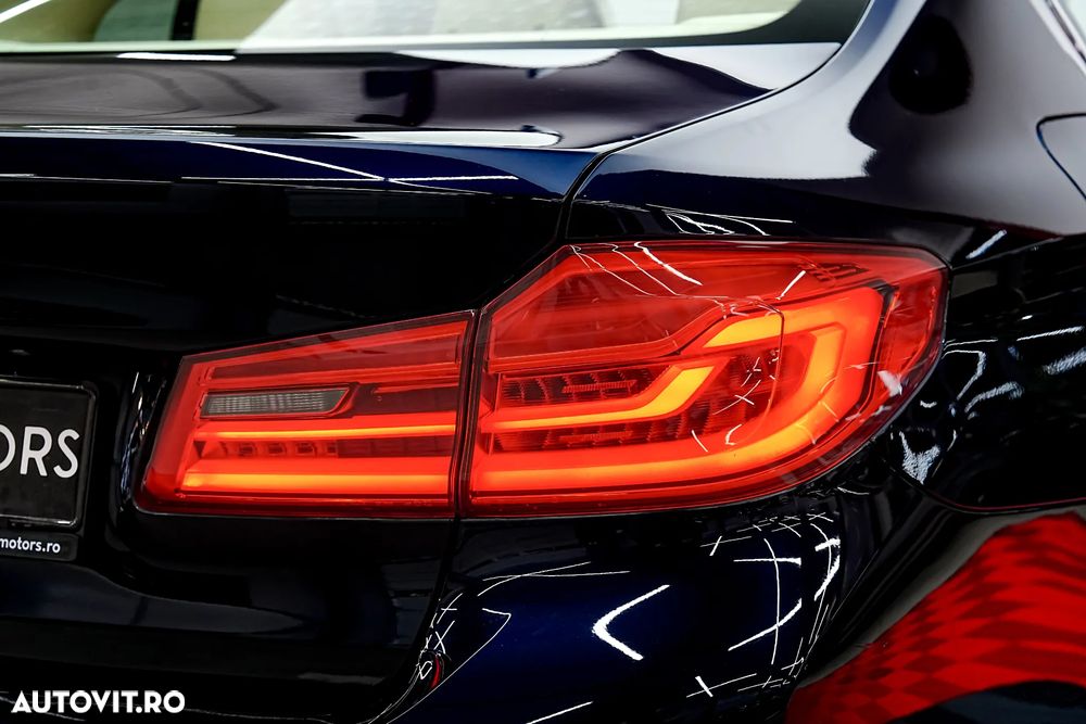 BMW Seria 5 520d Aut. - 29