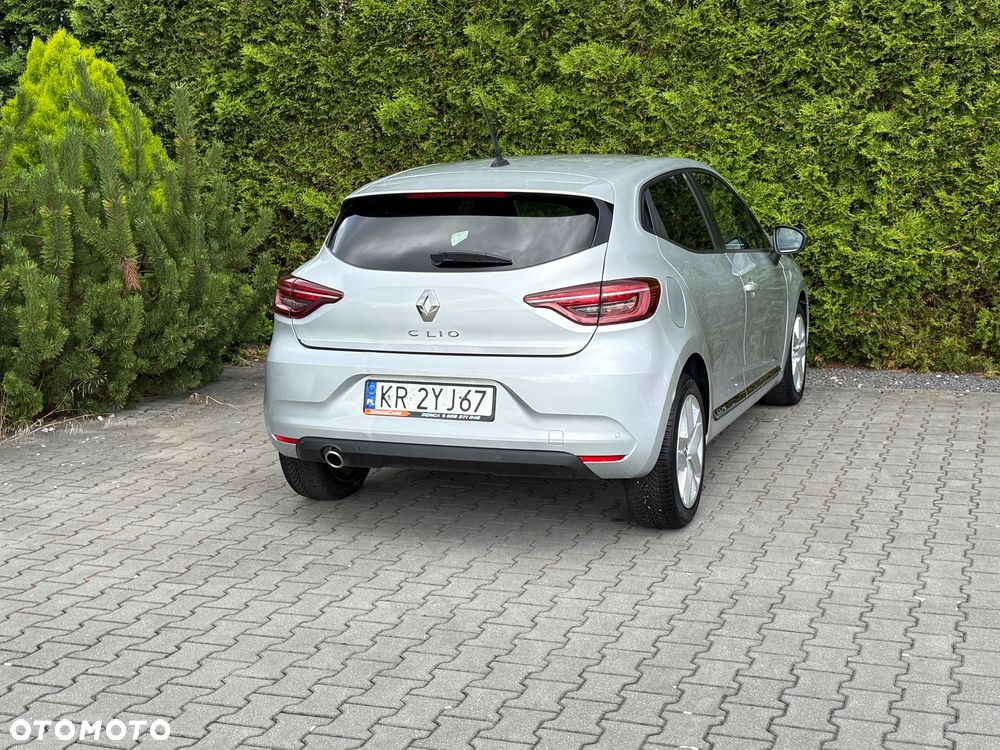 Renault Clio - 5