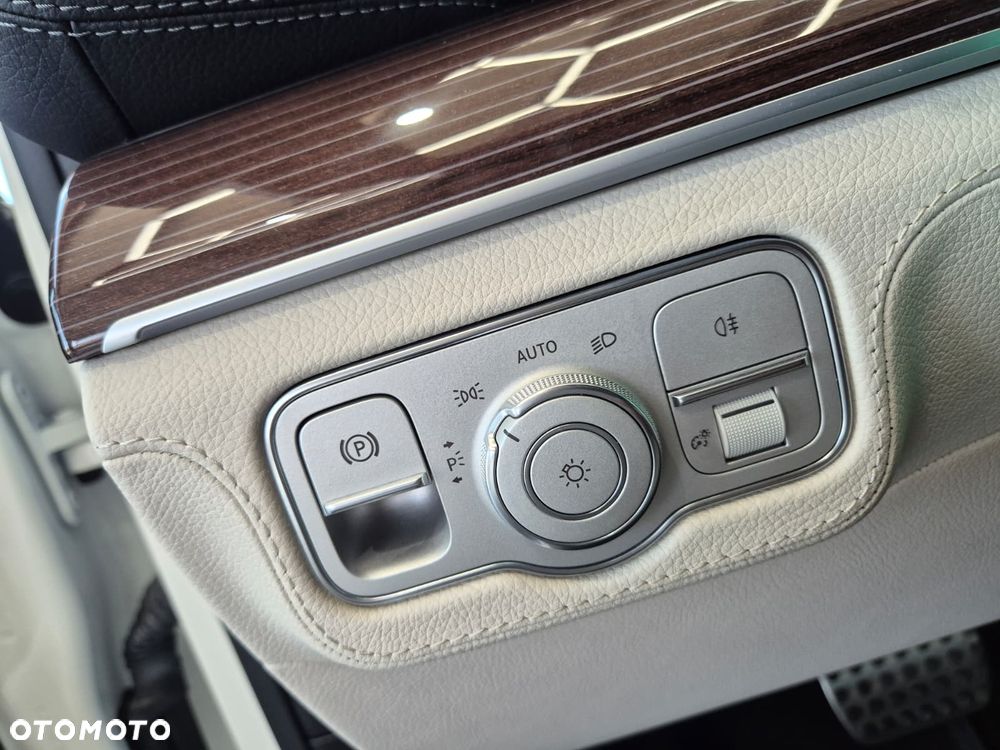 Mercedes-Benz GLS 450 4Matic 9G-TRONIC - 25