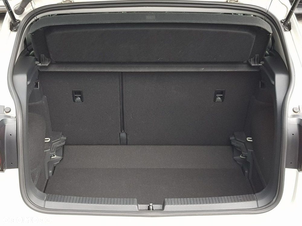 Volkswagen T-Cross 1.0 TSI Style - 29