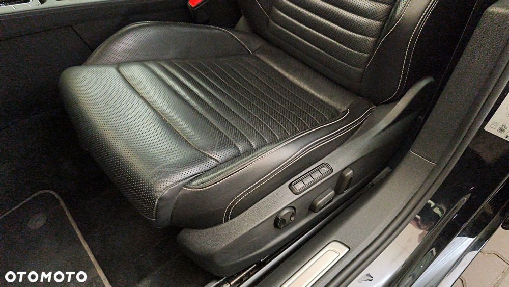 Volkswagen Passat - 17