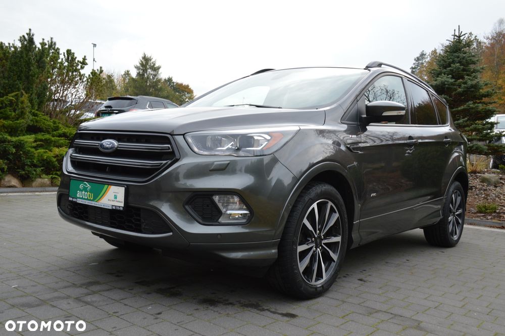 Ford Kuga 1.5 EcoBoost 4x4 ST-Line - 1