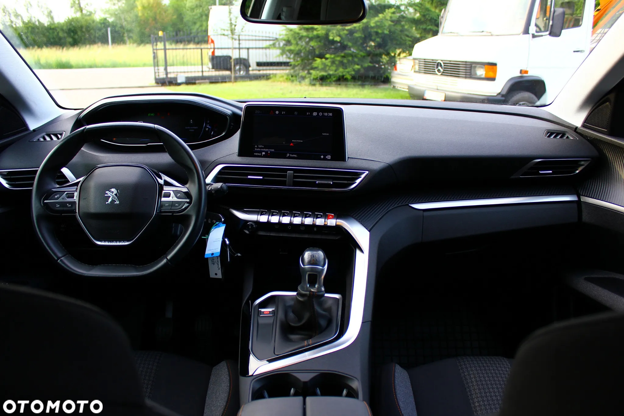 Peugeot 3008 1.5 BlueHDi Active Pack S&S - 29