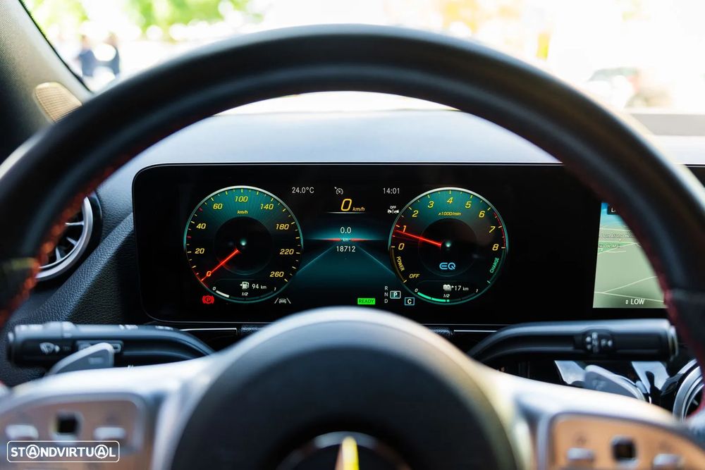 Mercedes-Benz GLA 250 e AMG Line - 17