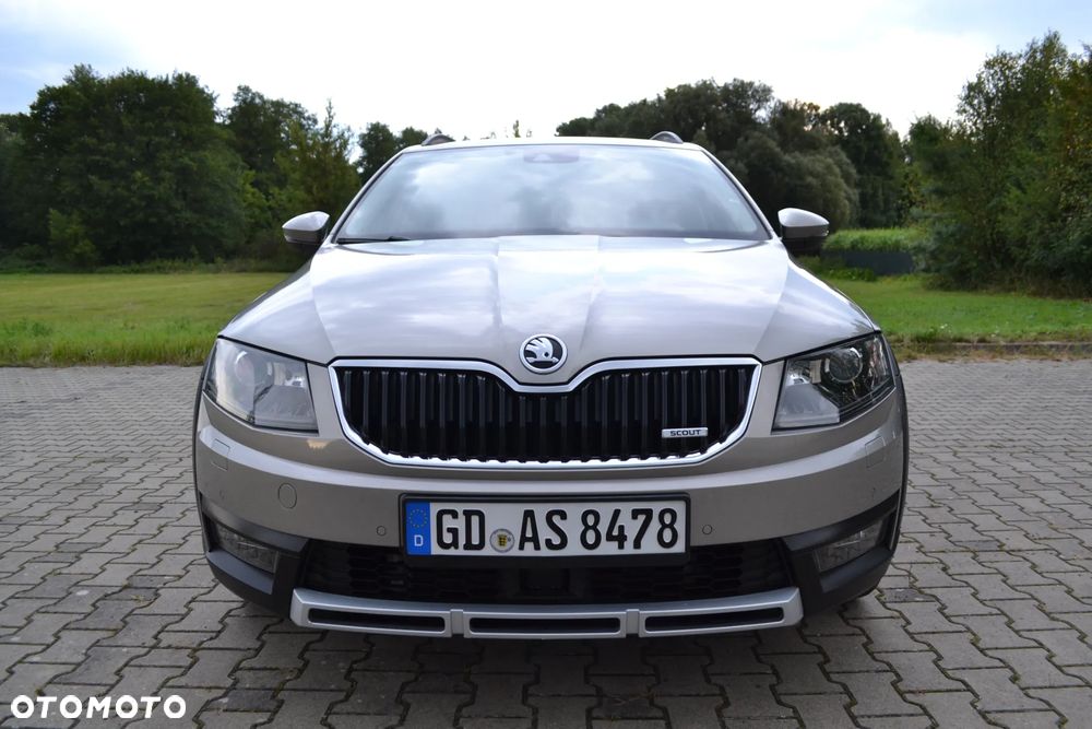 Skoda Octavia 2.0 TDI 4x4 DSG Scout - 2