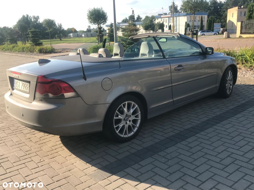 Volvo C70 2.4i Momentum - 5