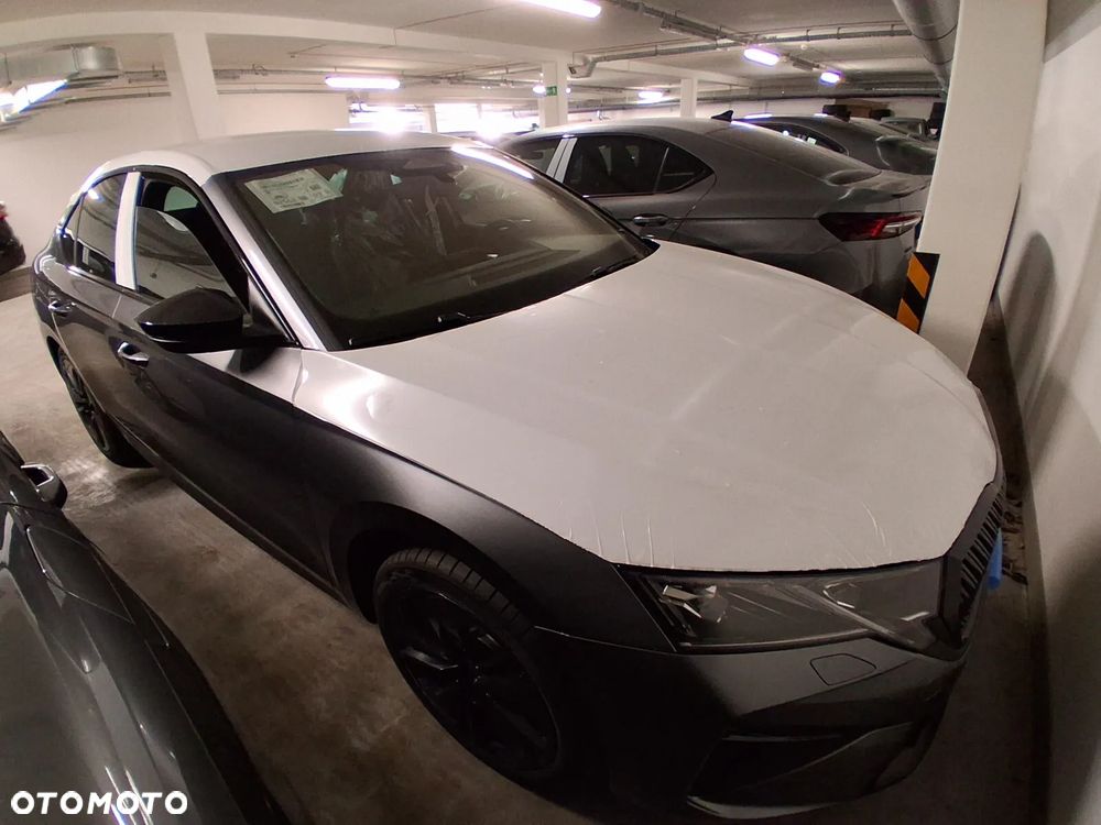 Skoda Octavia 2.0 TSI RS DSG - 2