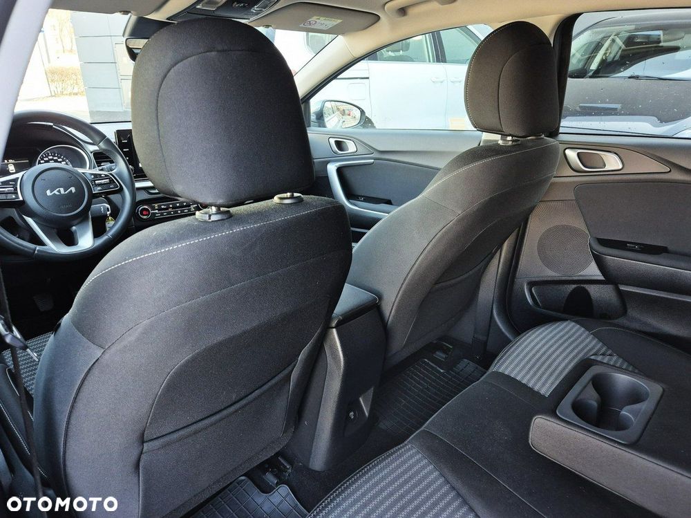 Kia Ceed 1.5 T-GDI M - 15