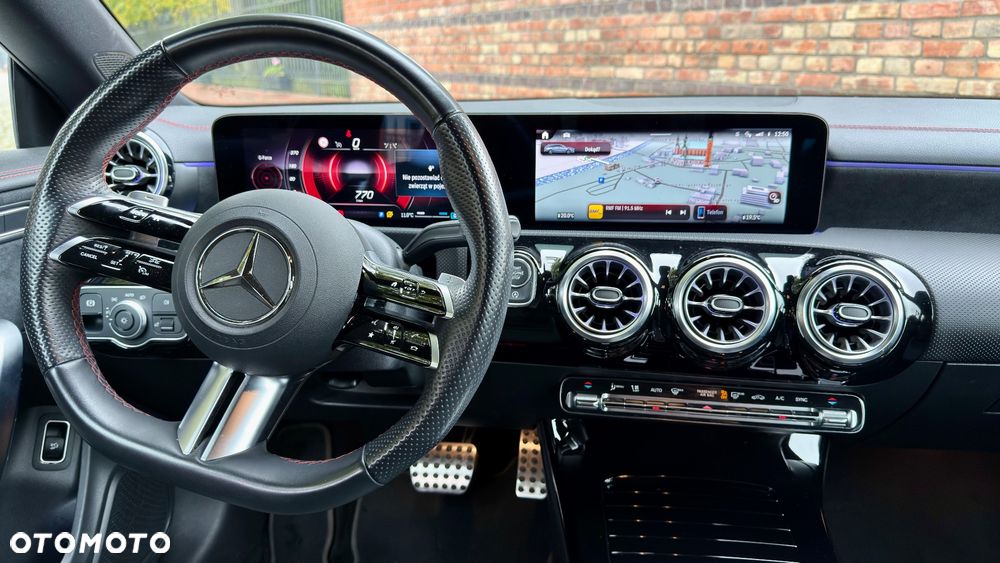 Mercedes-Benz CLA 200 AMG Line 7G-DCT - 26