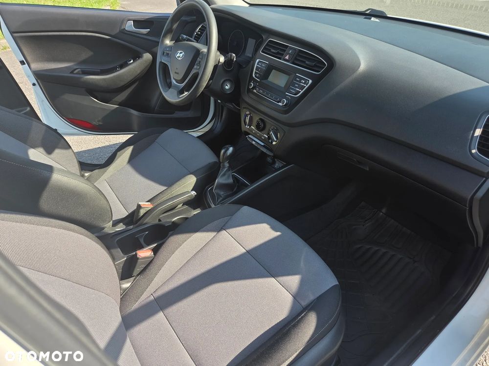 Hyundai i20 1.2 Comfort - 12