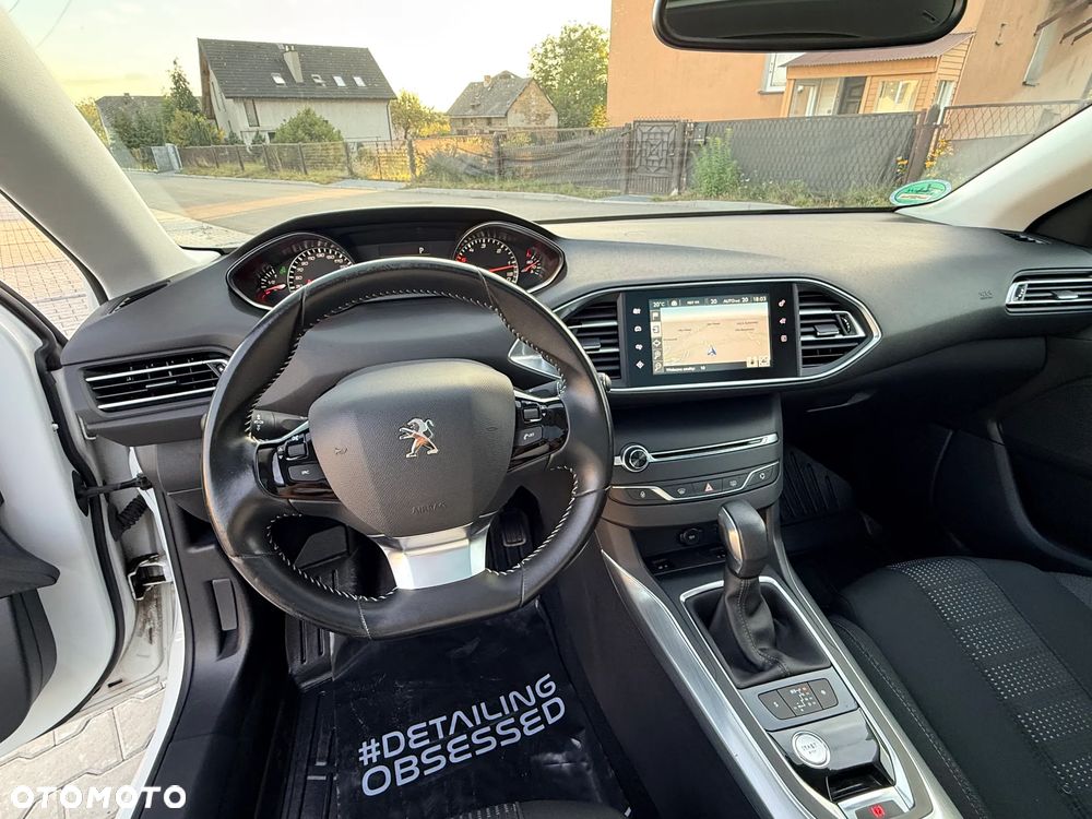 Peugeot 308 2016