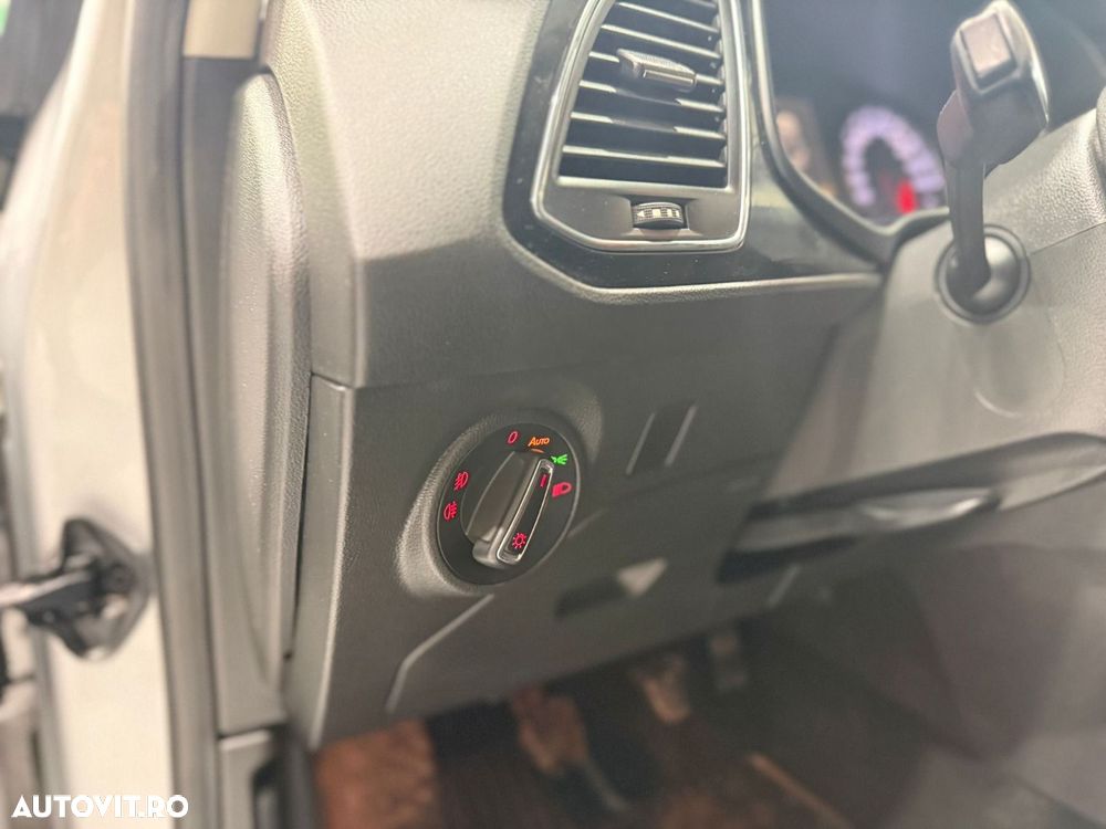 Seat Leon 1.6 TDI ECOMOTIVE Style - 10