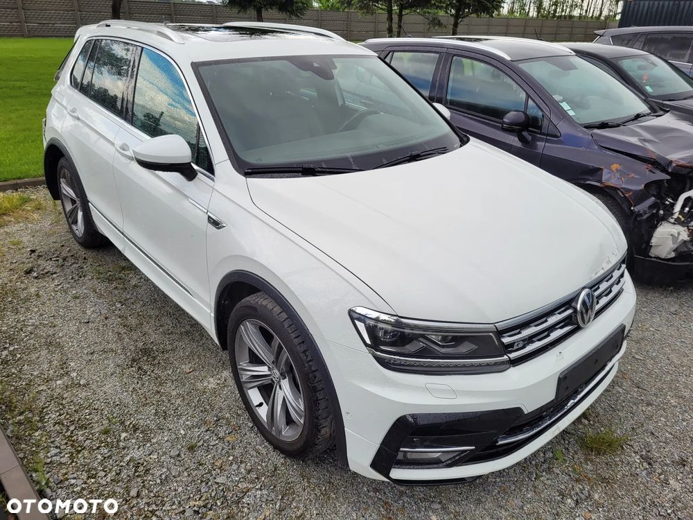 Volkswagen Tiguan - 1