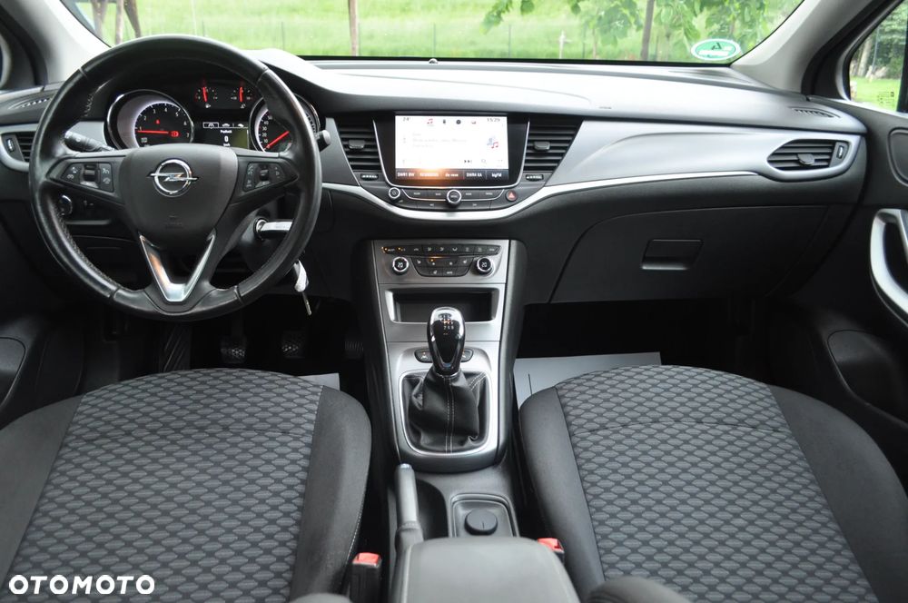 Opel Astra 1.4 Turbo Edition - 28